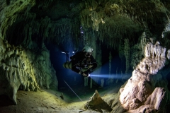 CAVE DIVING COURSE